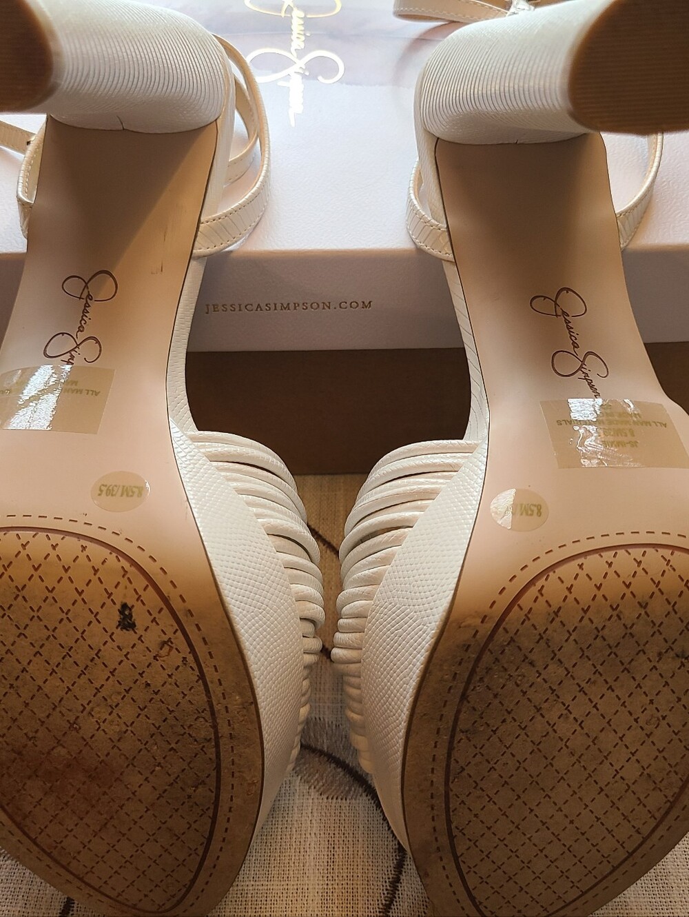 Jessica Simpson Platform Heels Size 8.5 - Picture 5 of 8
